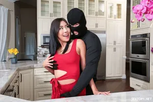 Mối tình lén lút ở trường của nữ giáo viên